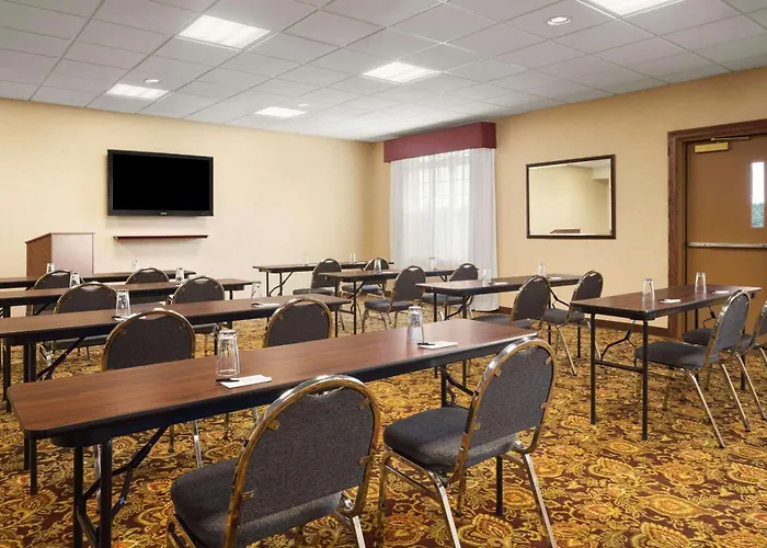 Country Inn & Suites By Radisson, Bowling Green, Ky