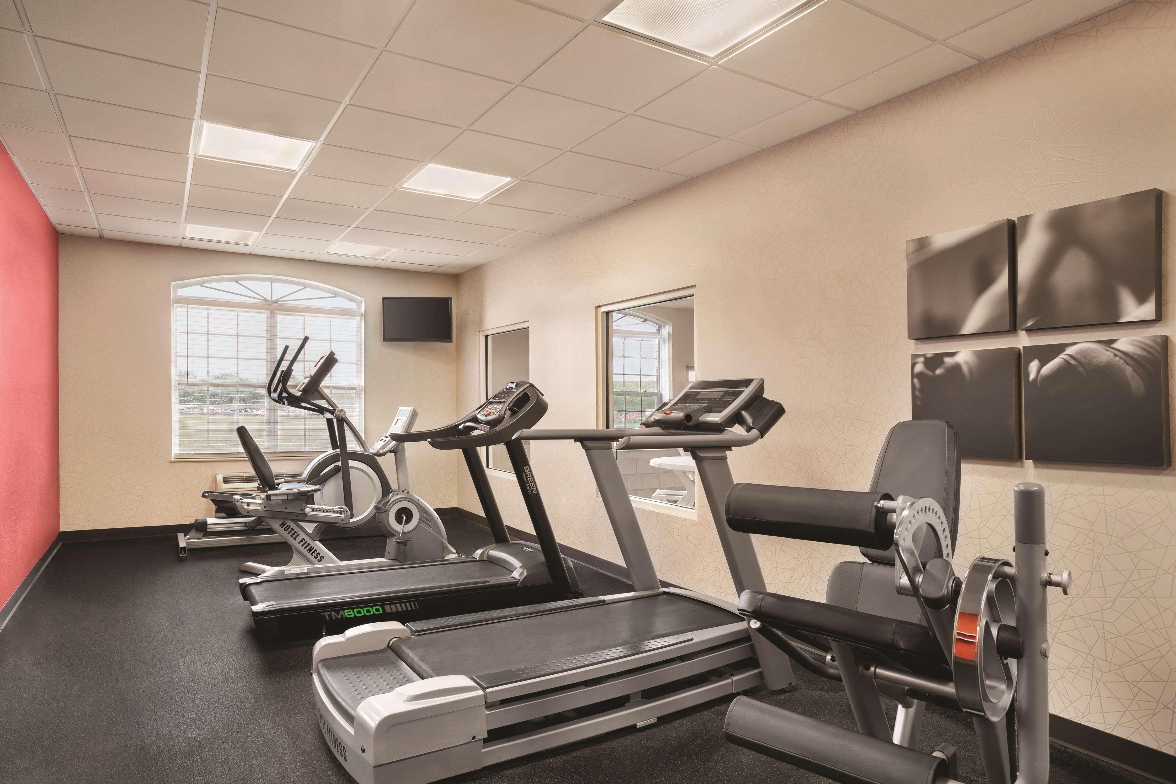 Country & By Radisson, Bowling Green, Ky 3*